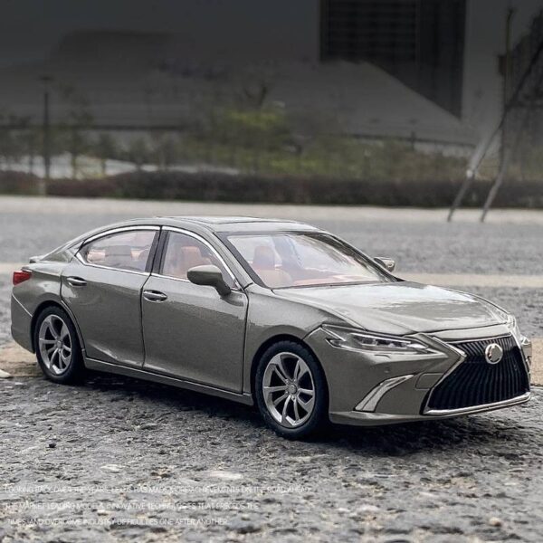 Lexus ES300 Diecasts Alloy Model Six Doors Open Metal Pull Back Vehicles Sound and Light Car
